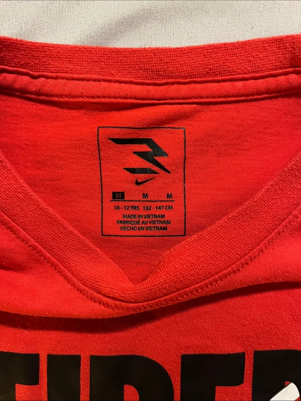 Nike Kids Short Sleeve and Long Sleeve Tees in Black and Red, Medium 10-12